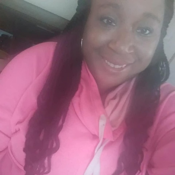 Meet your Posher, Patricia - Picture 1 of 1